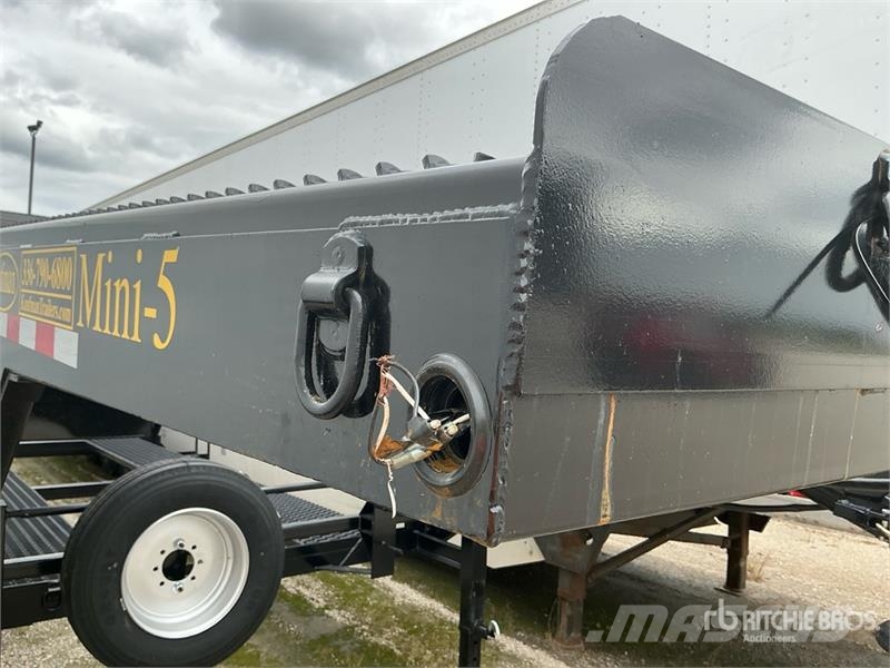 Kaufman Tri/A Open Car Carrier Trailer Autotransportauflieger