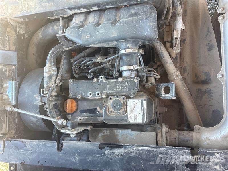 Kawasaki Pro-DXT 4x4 Utility Vehicle Pomoćne mašine
