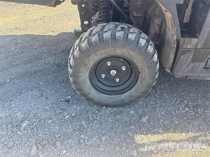 Kawasaki Pro-DXT 4x4 Utility Vehicle Pomoćne mašine