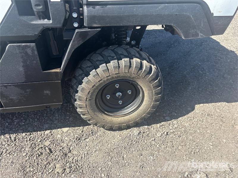 Kawasaki Pro-DXT 4x4 Utility Vehicle Pomoćne mašine