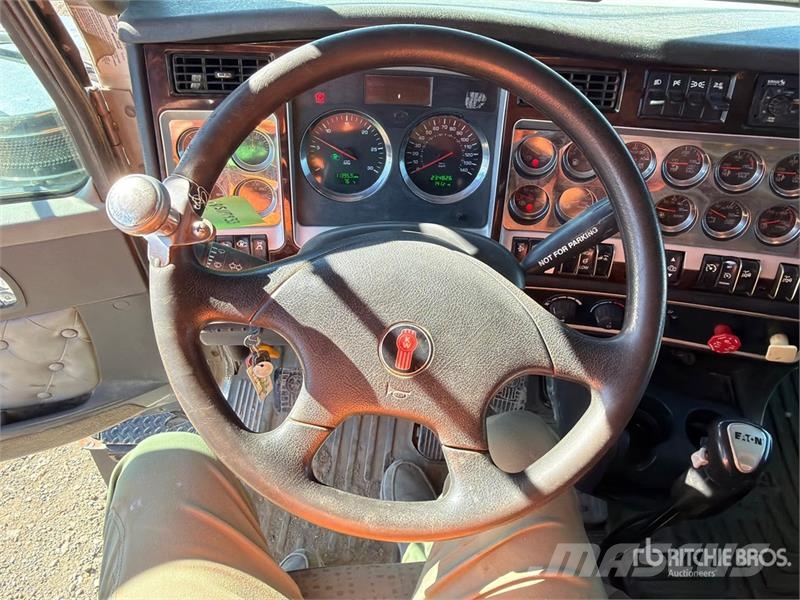 Kenworth C500 Kamioni sa kranom