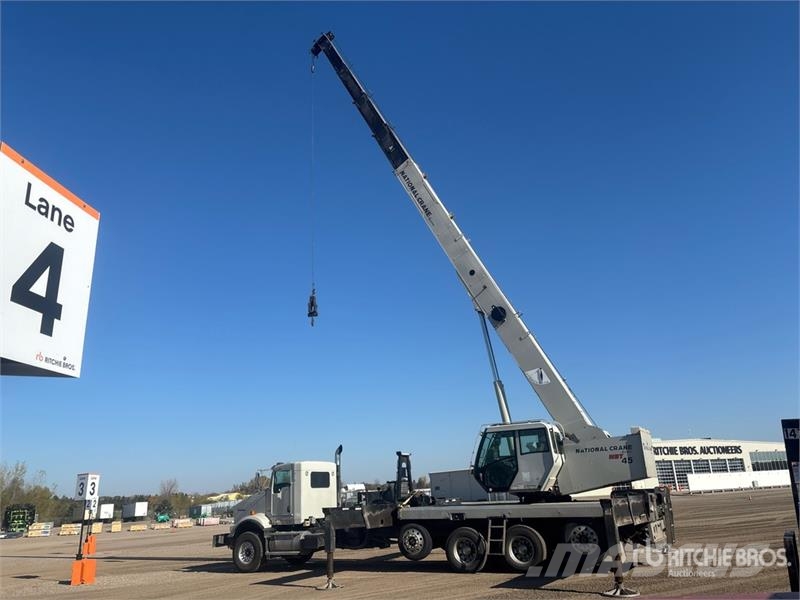 Kenworth NBT45 45 ton Straight Boom on Kenworth T800 10x4 B 起重车