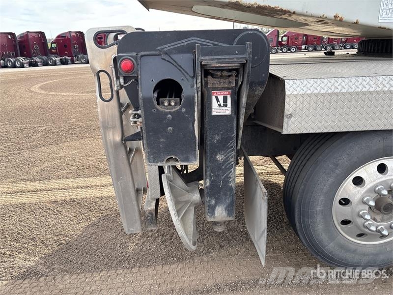 Kenworth NBT45 45 ton Straight Boom on Kenworth T800 10x4 B Vlakke laadvloer met kraan