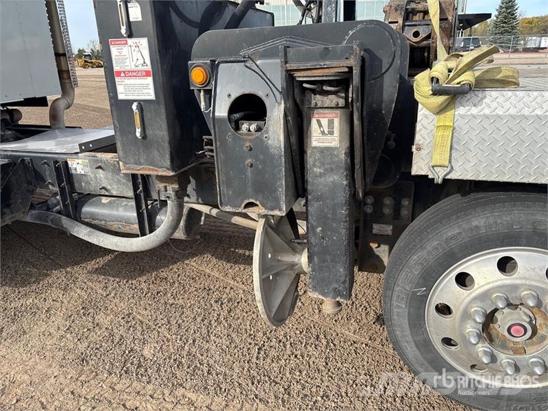 Kenworth NBT45 45 ton Straight Boom on Kenworth T800 10x4 B Vlakke laadvloer met kraan