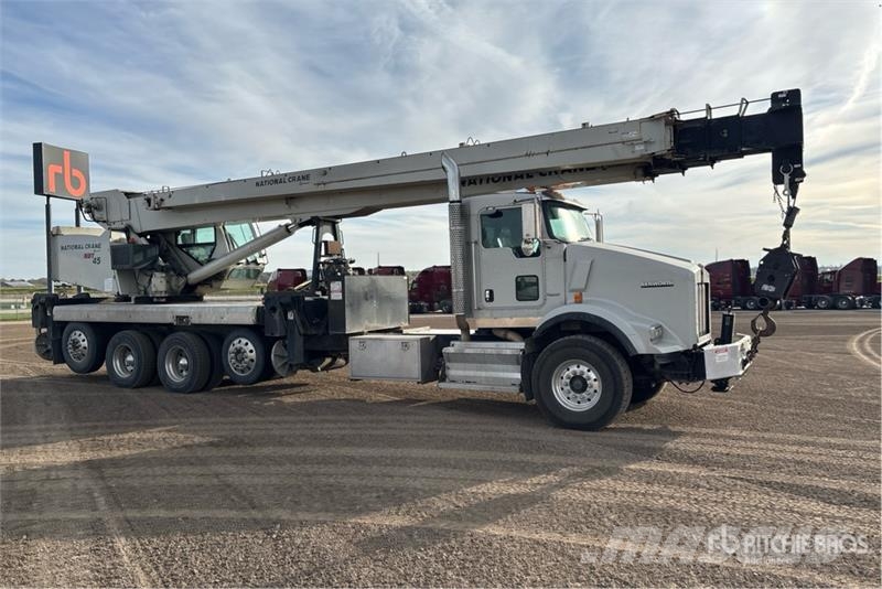 Kenworth NBT45 45 ton Straight Boom on Kenworth T800 10x4 B Vlakke laadvloer met kraan
