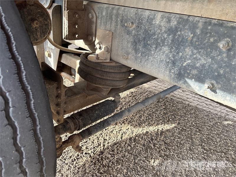 Kenworth NBT45 45 ton Straight Boom on Kenworth T800 10x4 B Vlakke laadvloer met kraan