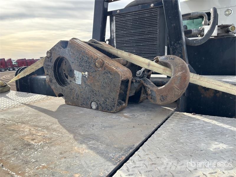 Kenworth NBT45 45 ton Straight Boom on Kenworth T800 10x4 B Vlakke laadvloer met kraan