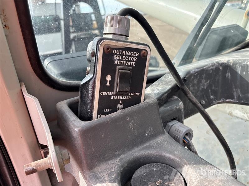 Kenworth NBT45 45 ton Straight Boom on Kenworth T800 10x4 B Vlakke laadvloer met kraan