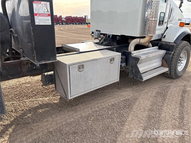 Kenworth NBT45 45 ton Straight Boom on Kenworth T800 10x4 B Vlakke laadvloer met kraan