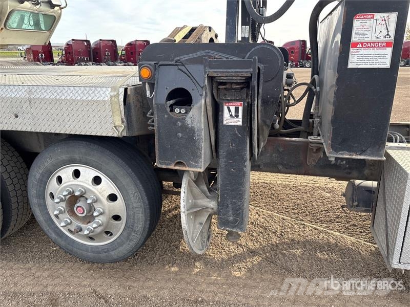 Kenworth NBT45 45 ton Straight Boom on Kenworth T800 10x4 B Vlakke laadvloer met kraan