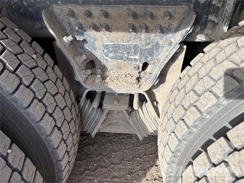 Kenworth NBT45 45 ton Straight Boom on Kenworth T800 10x4 B Vlakke laadvloer met kraan