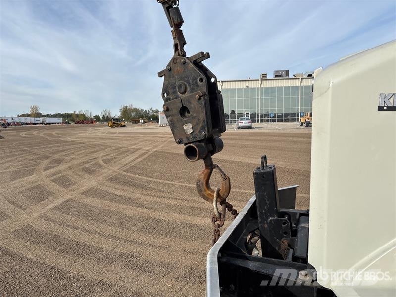 Kenworth NBT45 45 ton Straight Boom on Kenworth T800 10x4 B Vlakke laadvloer met kraan