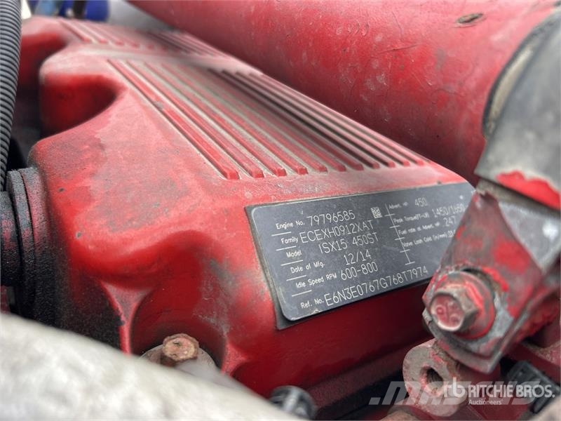 Kenworth T-680 6x4 T/A Day Cab Truck Tractor Vilcēji