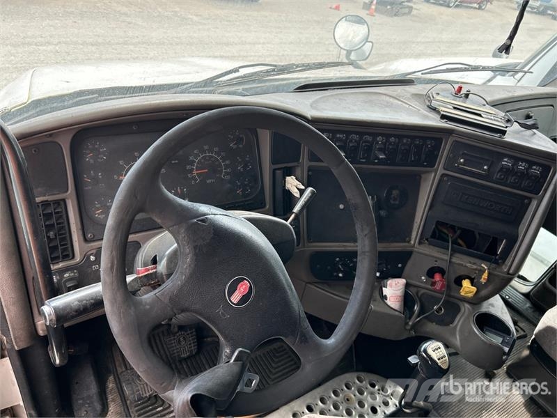 Kenworth T2000 Prime Movers