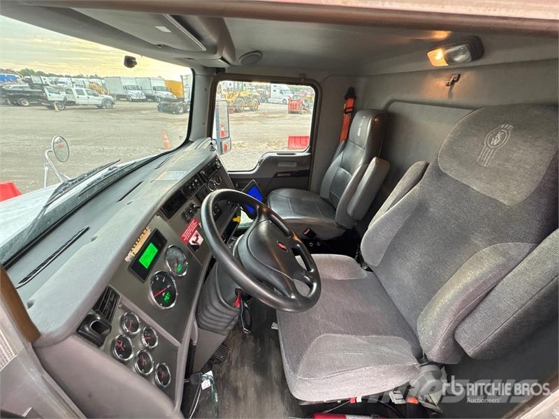 Kenworth T370 Box trucks