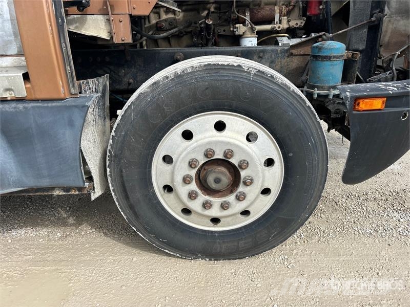 Kenworth T600 Vilcēji