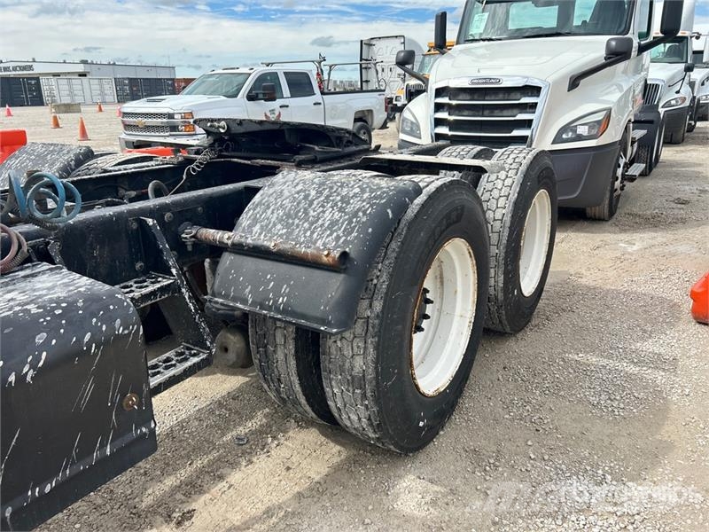Kenworth T600 Vilcēji