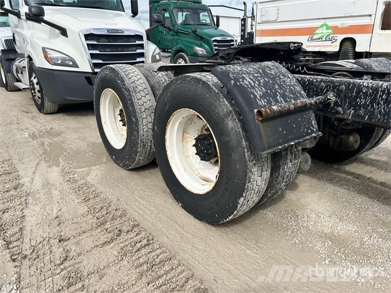 Kenworth T600 Vilcēji