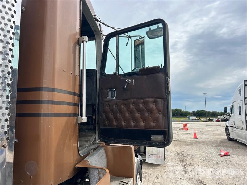 Kenworth T600 Vilcēji