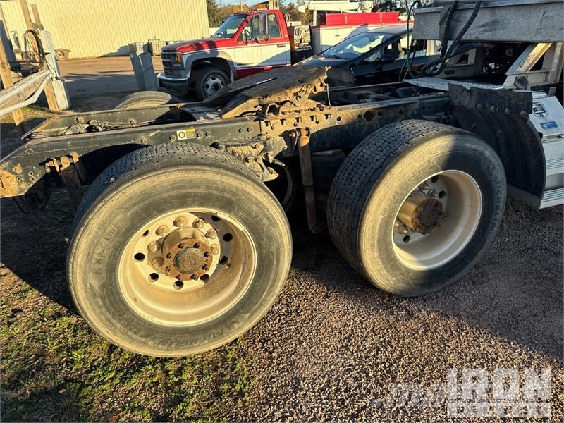 Kenworth T660 Тягачі