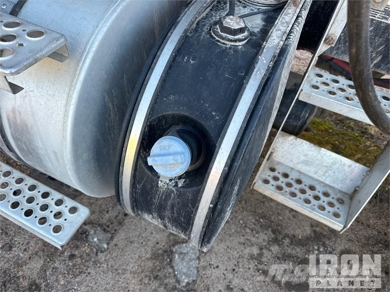 Kenworth T660 Тягачі