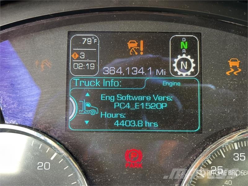 Kenworth T680 وحدات الجر