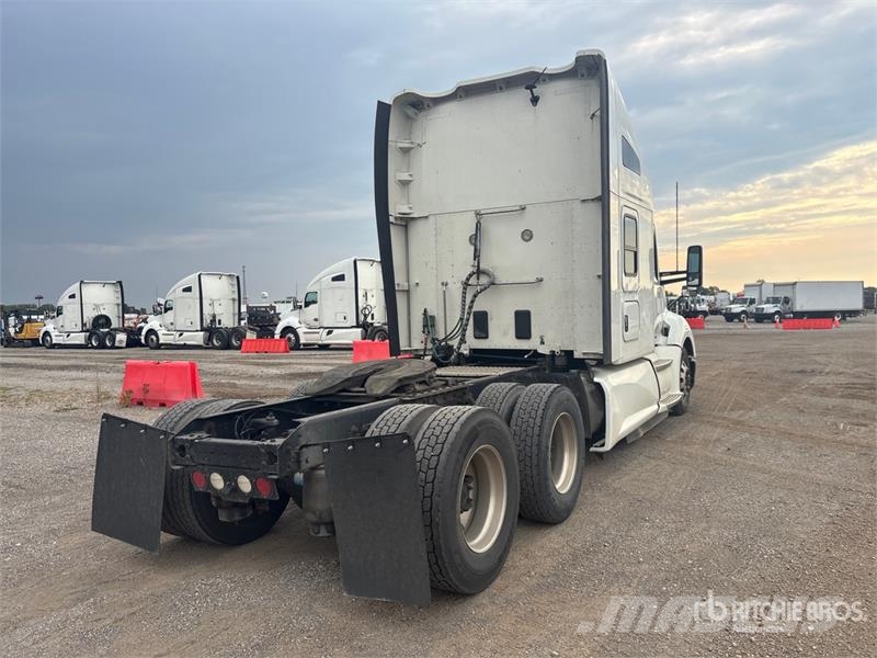 Kenworth T680 Влекачи