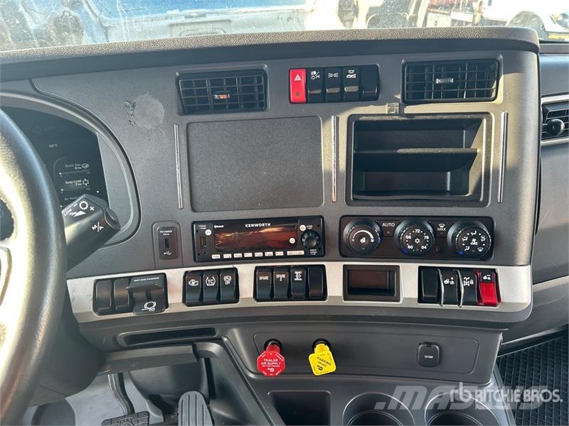 Kenworth T680 Naudoti vilkikai