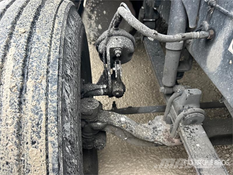 Kenworth T680 Тягачі