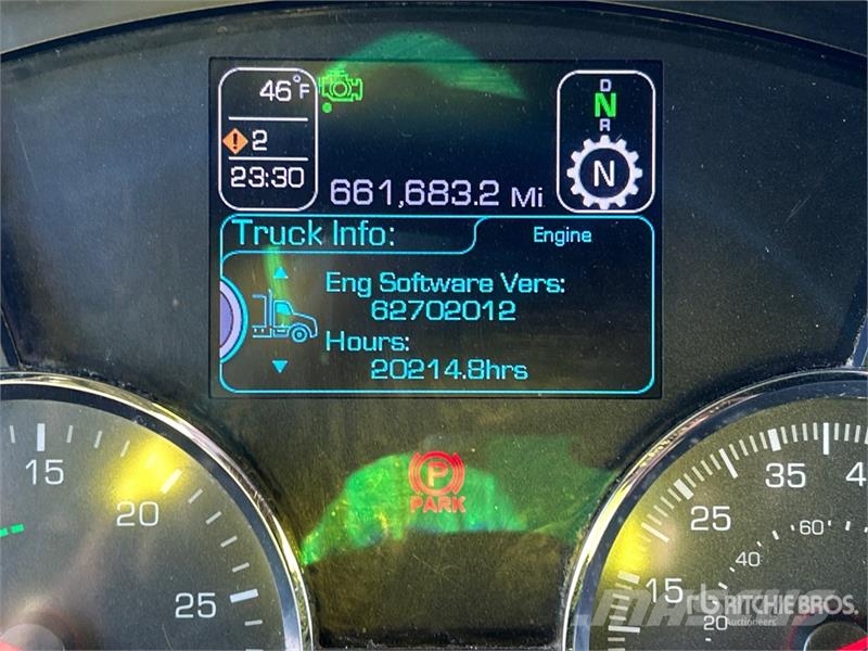Kenworth T680 وحدات الجر