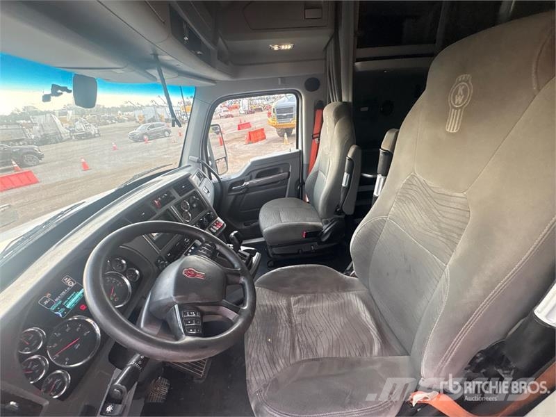Kenworth T680 Naudoti vilkikai