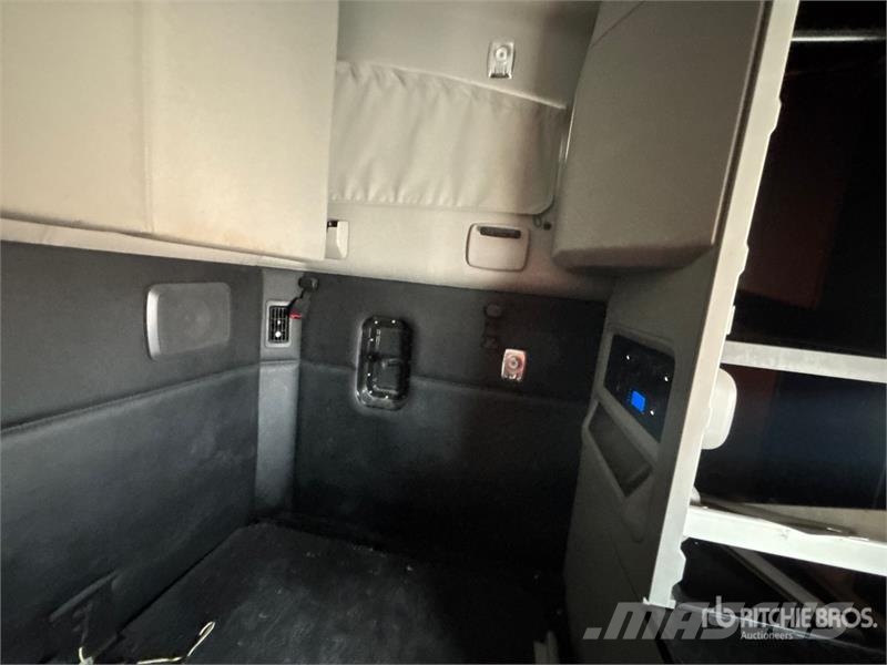 Kenworth T680 Vetopöytäautot