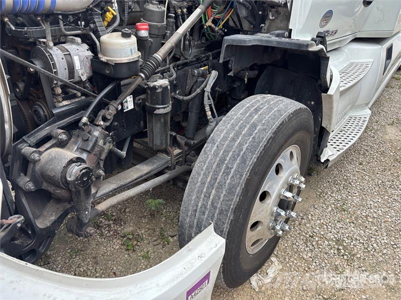 Kenworth T680 Tractor Units