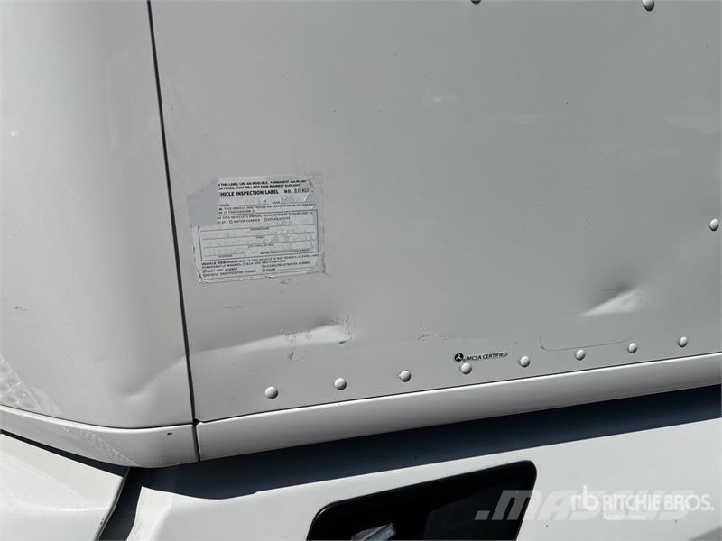 Kenworth T680 Vetopöytäautot