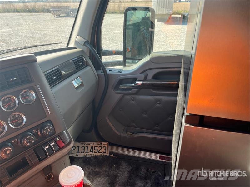 Kenworth T680 Седельные тягачи