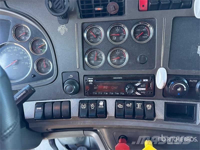 Kenworth T680 Влекачи