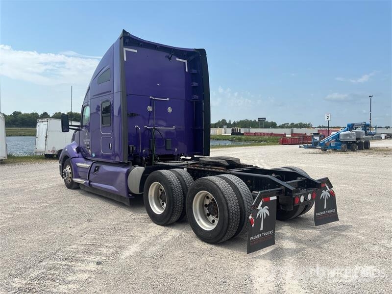 Kenworth T680 Vetopöytäautot