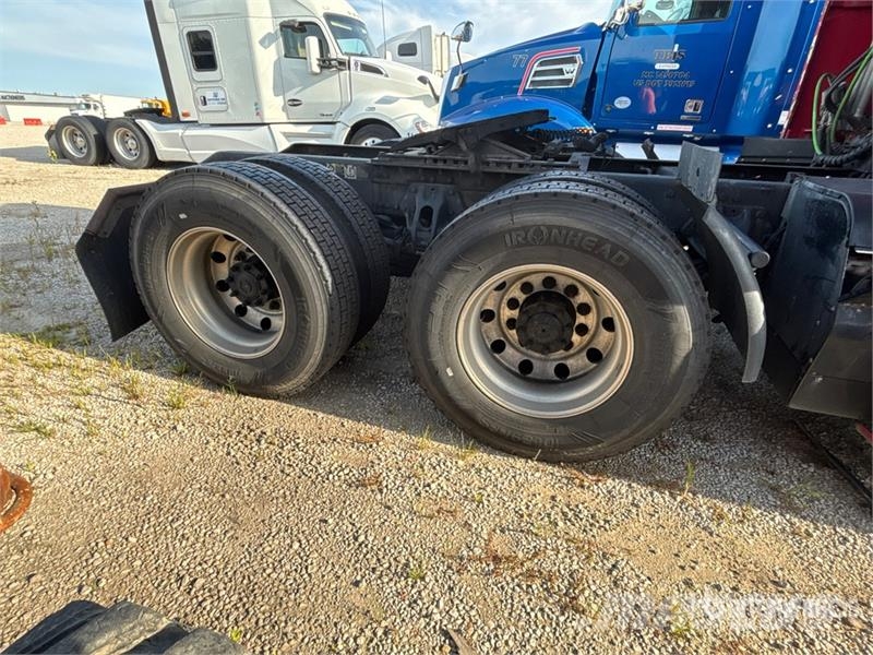 Kenworth T680 Vetopöytäautot
