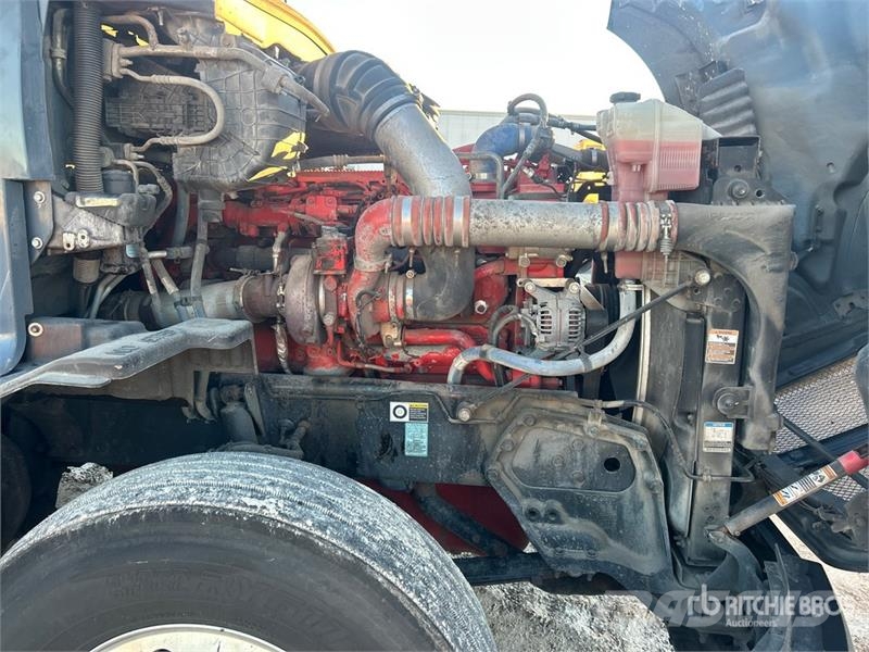 Kenworth T680 وحدات الجر