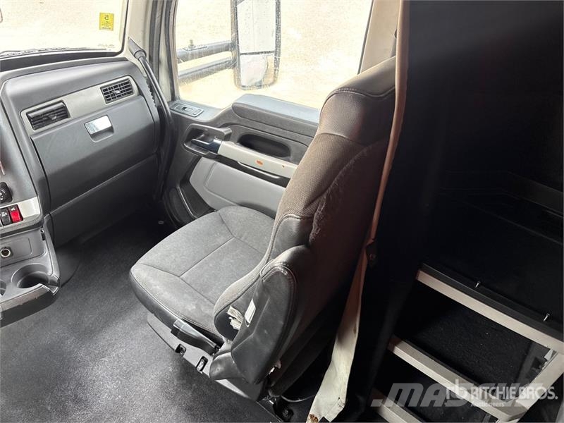 Kenworth T680 Vetopöytäautot