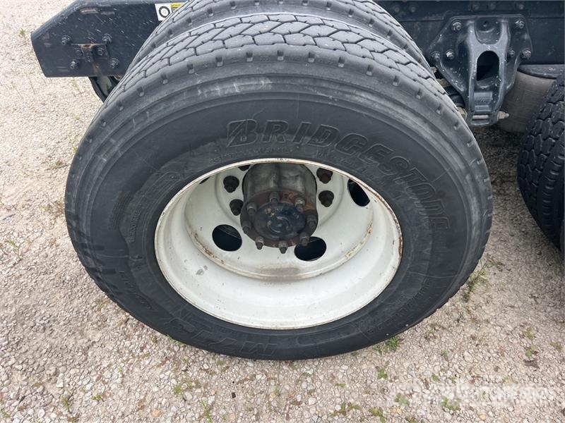 Kenworth T680 Vetopöytäautot