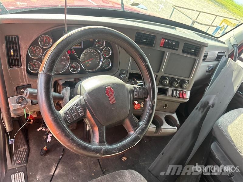 Kenworth T680 Vetopöytäautot
