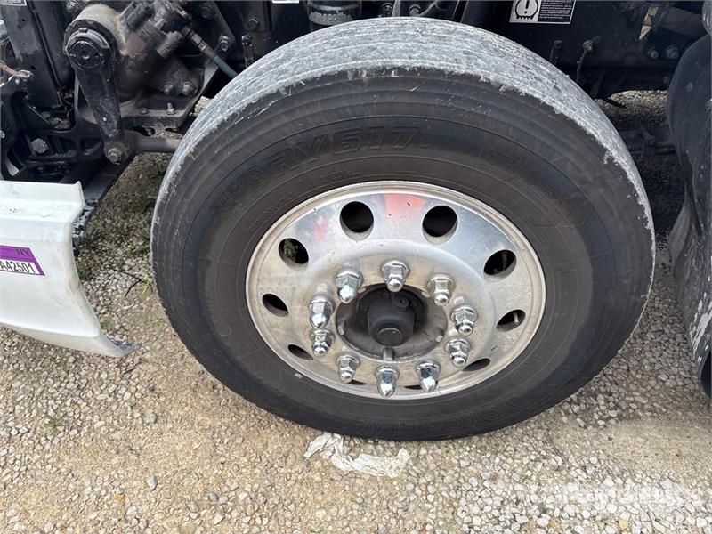 Kenworth T680 Tractor Units