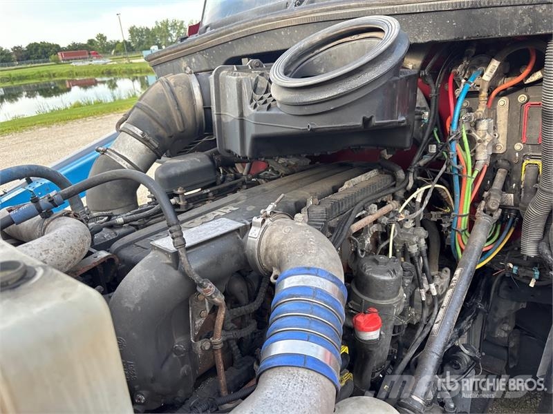 Kenworth T680 Vetopöytäautot