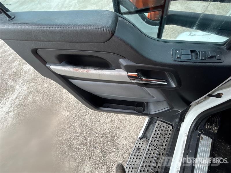 Kenworth T680 Vetopöytäautot