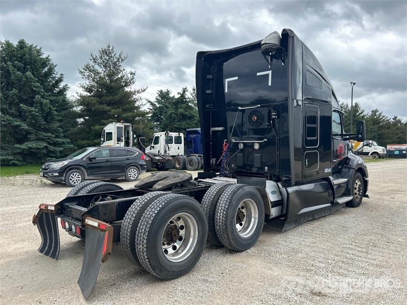 Kenworth T680 Vlačilci