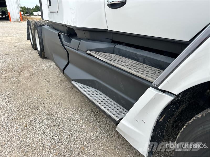 Kenworth T680 Vetopöytäautot