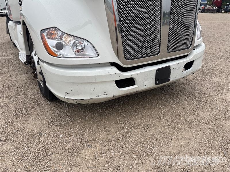Kenworth T680 Vetopöytäautot