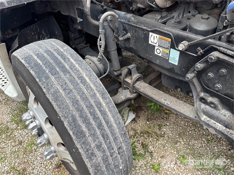 Kenworth T680 Tractor Units