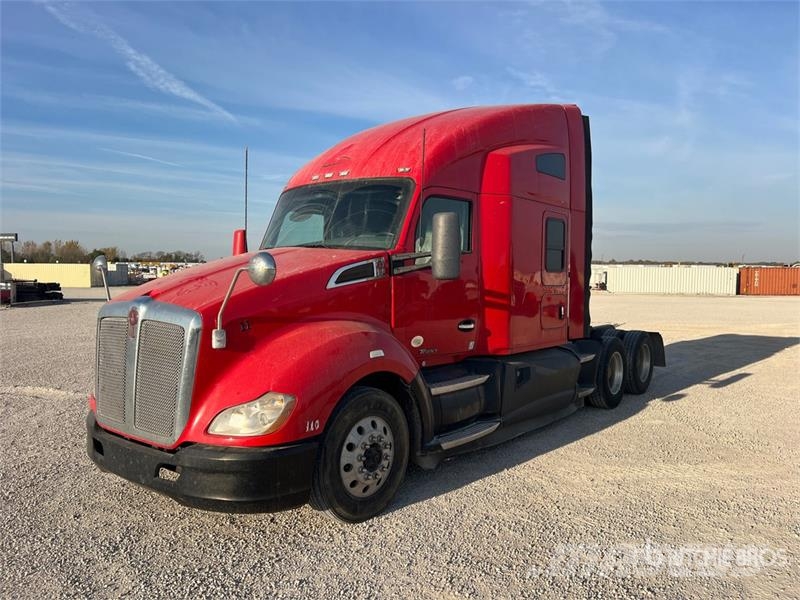 Kenworth T680 Motrici e Trattori Stradali